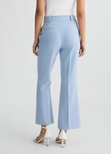 Pantalón modelo Ecs Trombetta-Liujo
