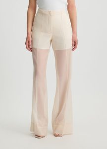 Pantalón modelo Straight