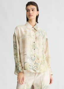 Camisa modelo Ecs