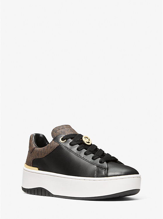 DOTTIE LACE UP