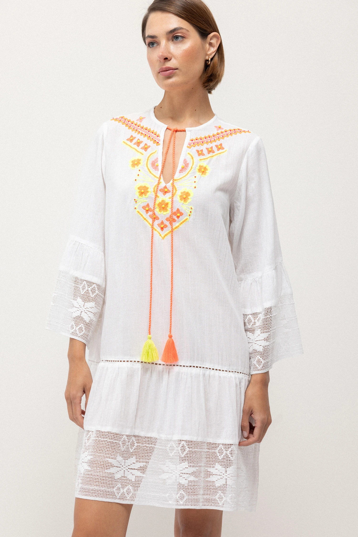 Dress Law - White-Lanidor