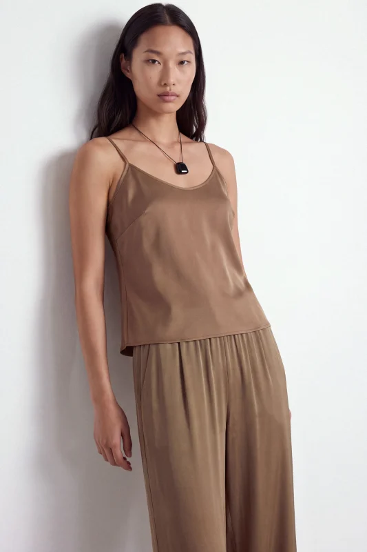 Top St Tropez - Hazelnut Brown