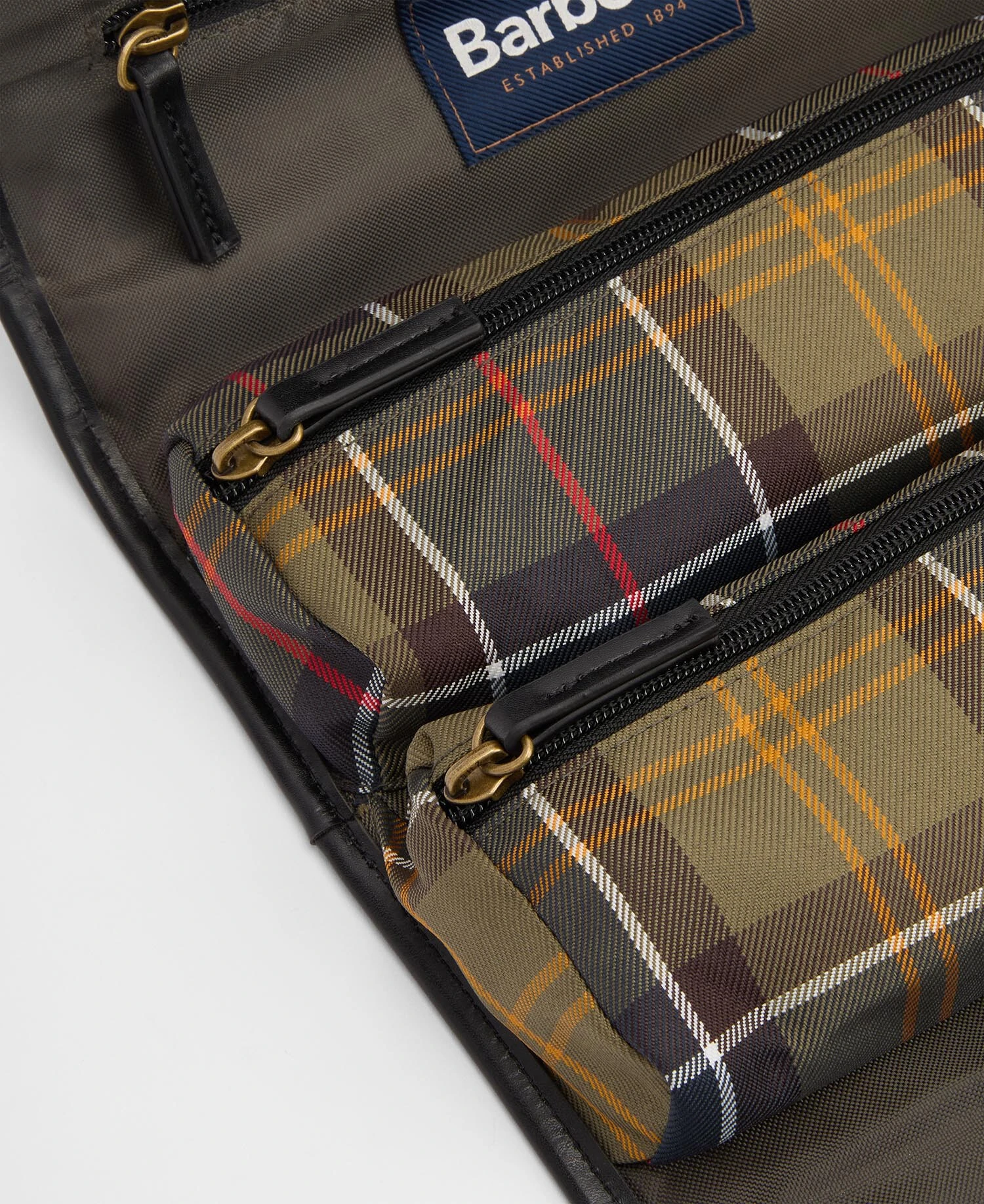MAC0425OL91-4-barbour-ecuador