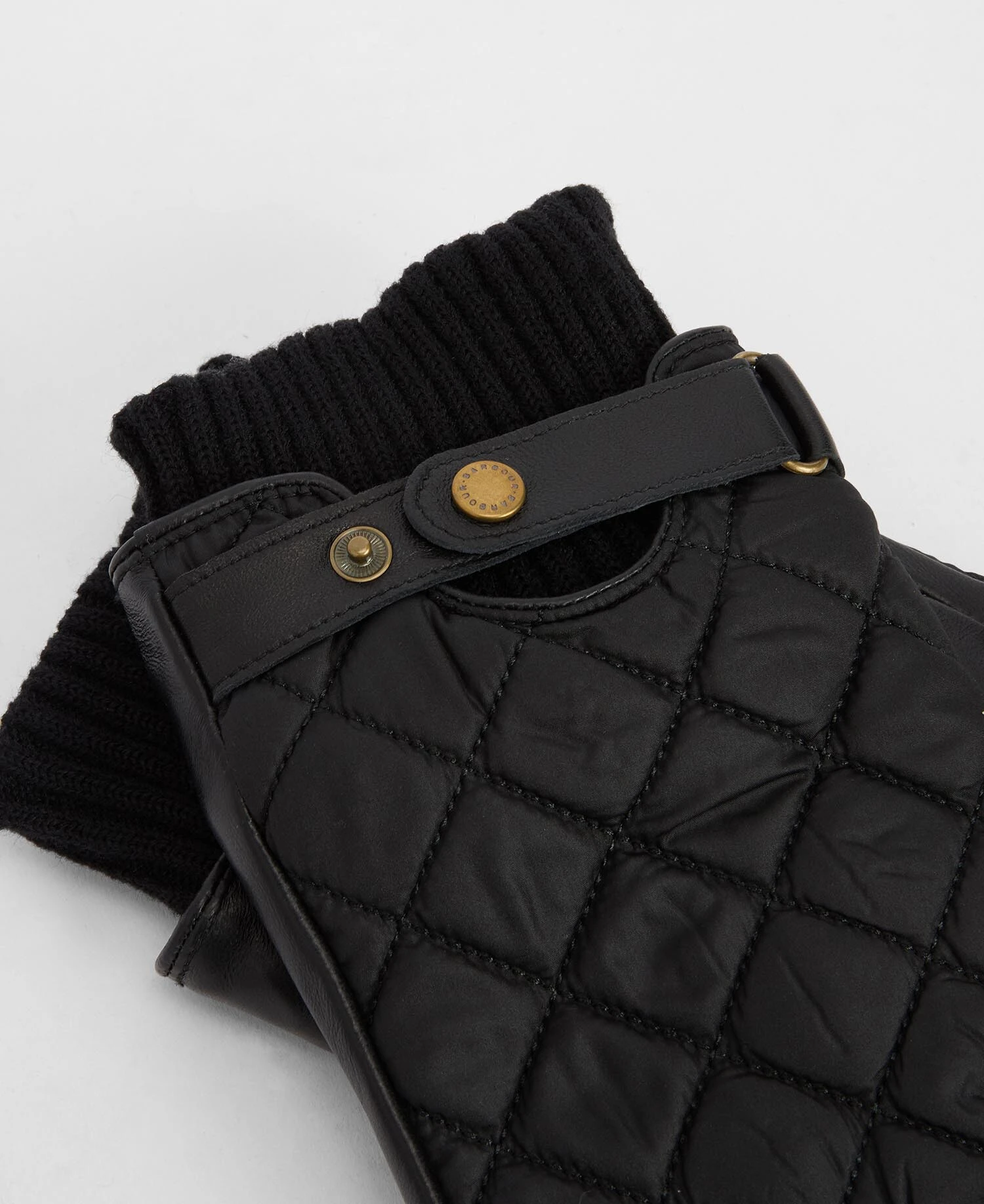 MGL0135BK11-2-barbour-ecuador